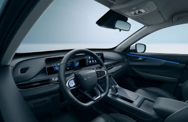 TIGGO 4 Fahrzeug Cockpit mit großem Display